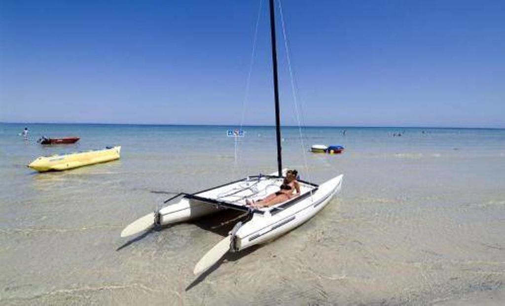 ロイヤル タラッサ モナスティール ホテル モナスティル エクステリア 写真 Hobie 16