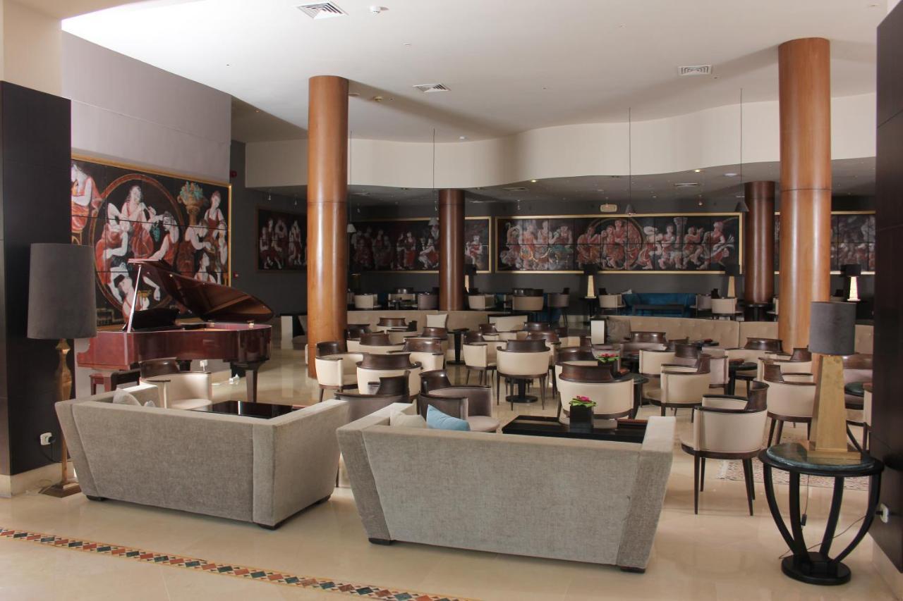 ロイヤル タラッサ モナスティール ホテル モナスティル エクステリア 写真 The lobby of the hotel